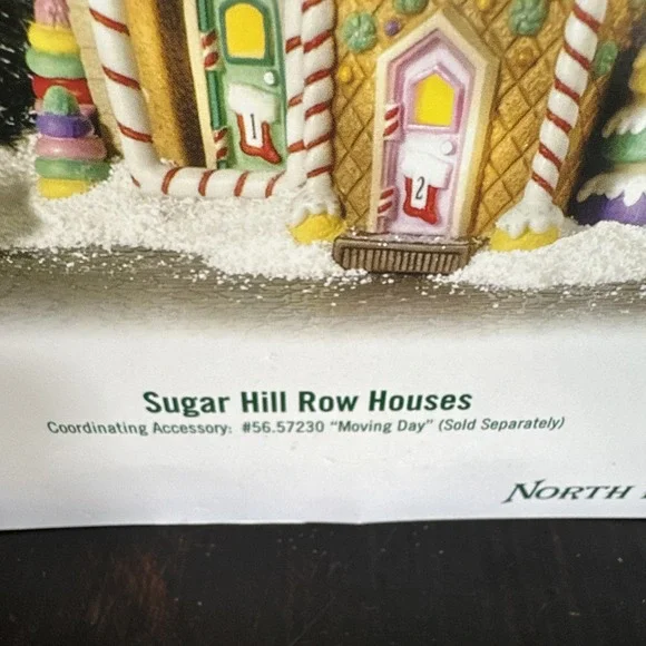 Department 56 Sugar Hill Row Houses North Pole‎ Series #56.56961 Christmas 2007
